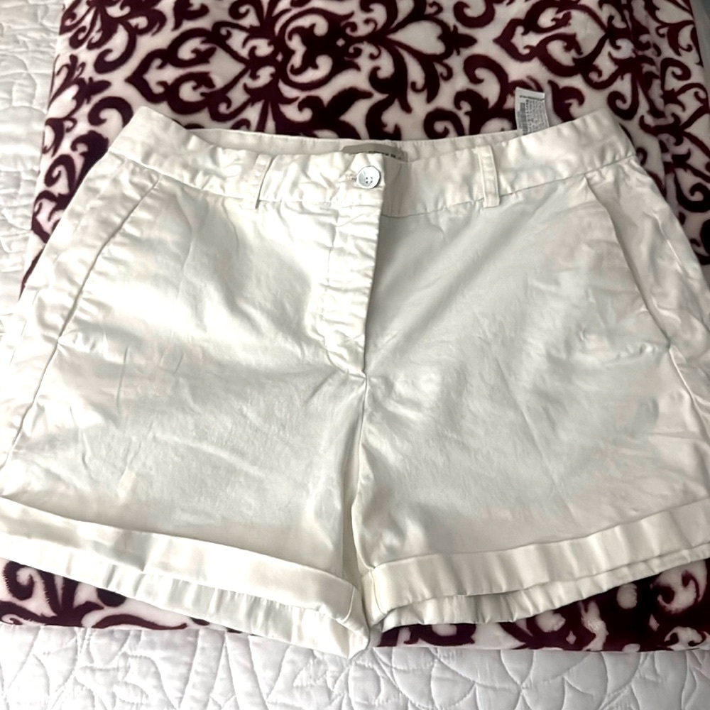 ZARA Denim white Shorts size 8 with ZARA cloth bag